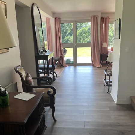 Bois Des Communes Villa